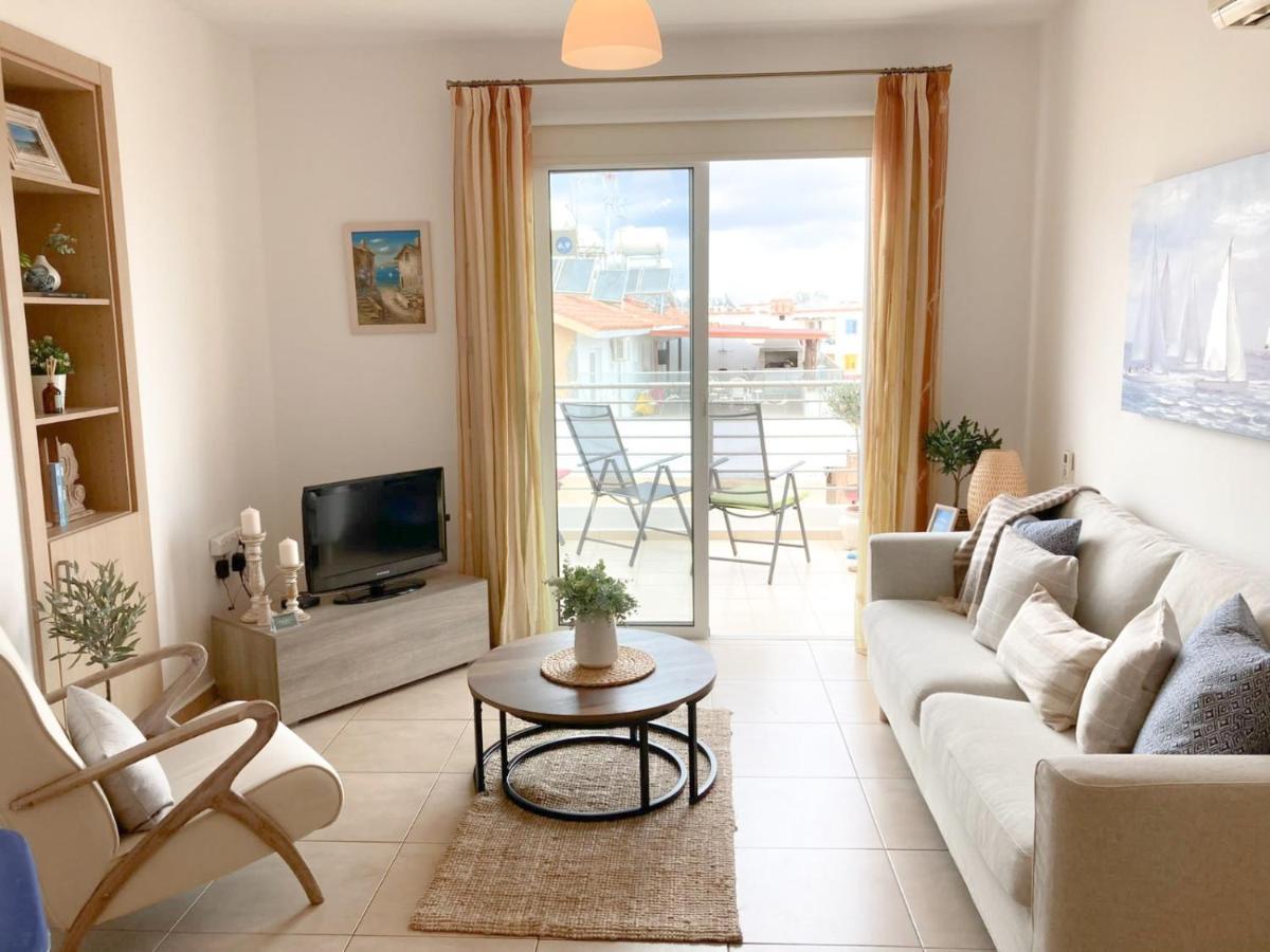 Apartment Helena Paralímni Extérieur photo